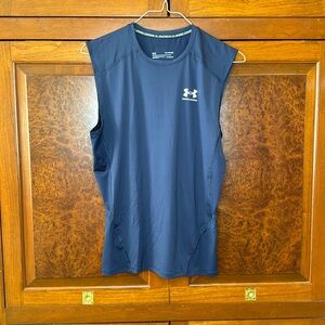Under armor men’s XL navy compression heatgear football shell, worn once, great